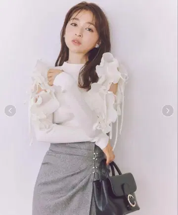SNIDEL 프릴 니트 ONE SIZE