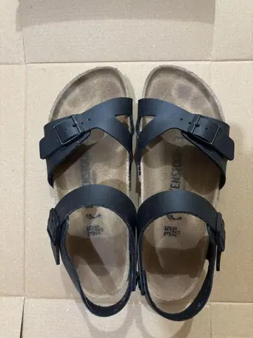BIRKENSTOCK 버켄스탁 샌들
