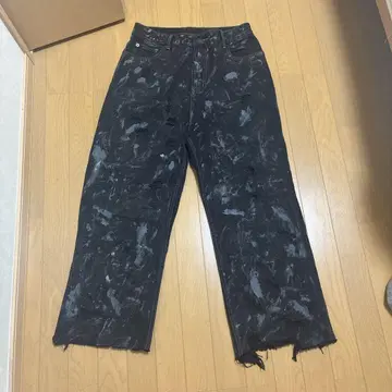 데미지 가공 블랙 페인터 팬츠 데님