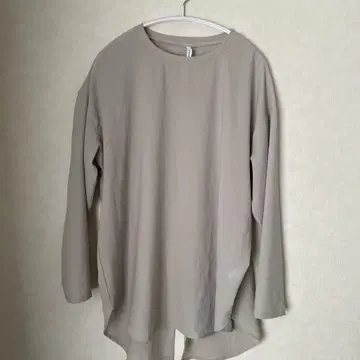 디니테콜리에 긴팔 블라우스