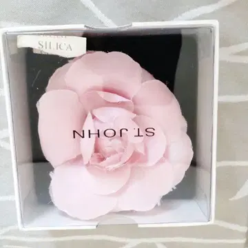 세인트 존 코사지 핑크 꽃