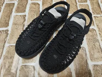 [미사용 새상품] KEEN 샌들 블랙