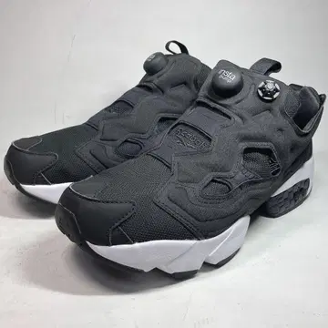 새상품급 Reebok Instapump Fury 블랙 25.5cm