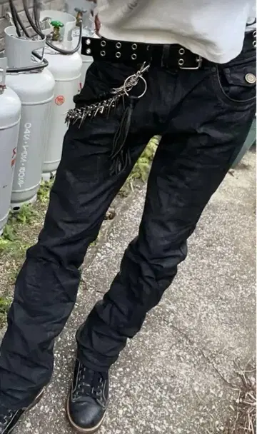 코팅 부츠 컷 데님 팬츠