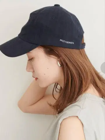 FRAMeWORK PROTAGONISTA 사이드 자수 캡