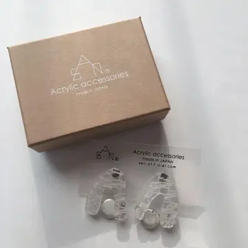 sAn 아크릴 액세서리 Lace Asit 귀걸이
