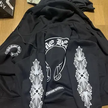 블랙 후드티