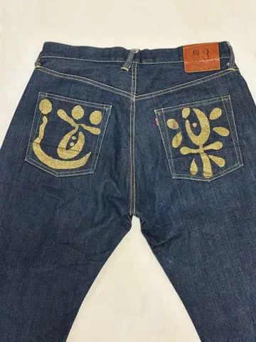 새상품급 다크 네이비 EVISU 에비수 도라쿠 골드 페인트 W36