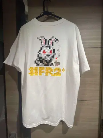 fr2 Embroidery Pixcel Art T-shirt