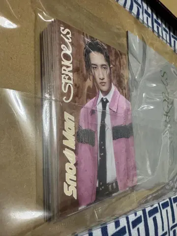 Snow Man SERIOUS 예약 특전 세트 카드 씰 자켓