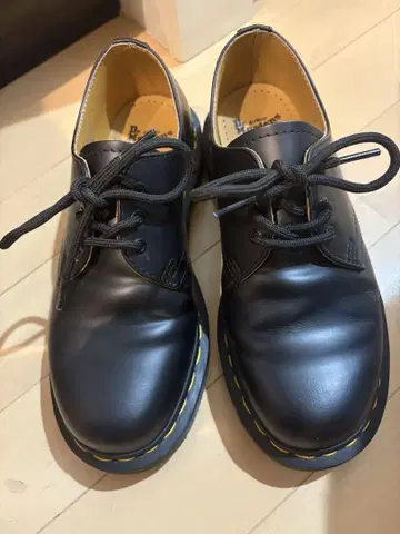 Dr.Martens 닥터마틴 3홀 UK5