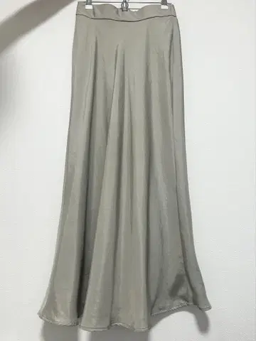 Mila Owen 플레어 스커트 베이지(그린)