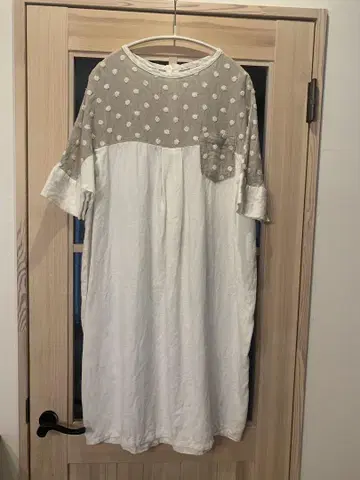 Brocante 브로캔트 도트 자수 린넨 원피스