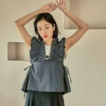 LEPSIM 렙심 사이드 리본 프릴 베스트