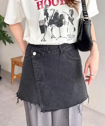 디스코트 데님 랩스커트 블랙 데님