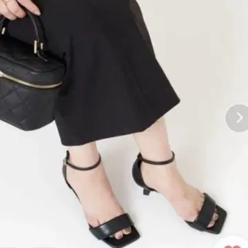 르탈론 6cm 앵클 스트랩 샌들 블랙 새상품급 24.5