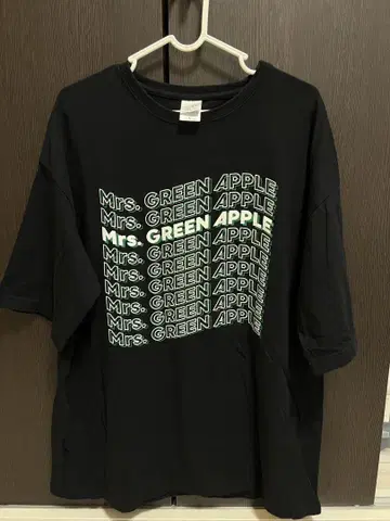 Mrs. GREEN APPLE 티셔츠