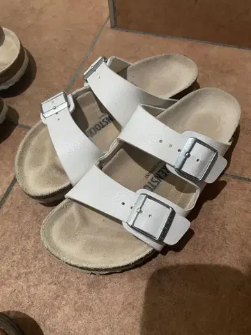 Birkenstock 화이트 컴포트 샌들 36