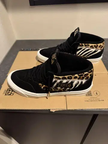 VANS HALF CAB 33DX ANAHEIM 송치 애니멀 27.5