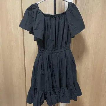 snidel 블랙 플레어 원피스