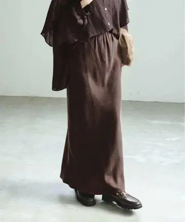 큐프라 새틴 내로우 A 라인 스커트