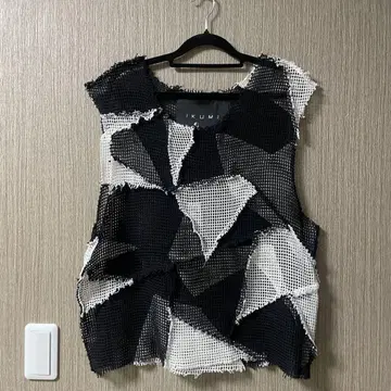 [즉시 발송] IKUMI MIX mesh design tank top
