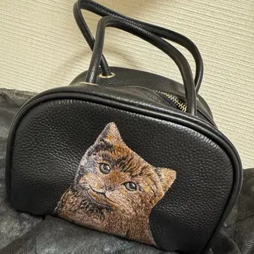 ear PAPILLONNER 고양이 자수 블랙 백