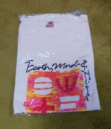Earth, Wind & Fire 1995 티셔츠 (L 사이즈)