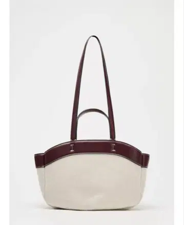 택 포함 새상품 ZARA 캔버스 토트백 에크루 색상 완판템