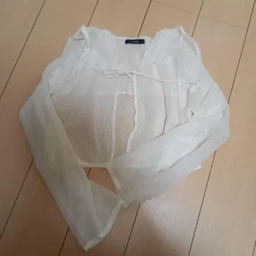 w closet 화이트 메쉬 가디건