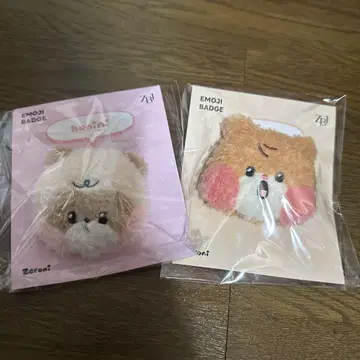 제로베이스원 EMOJIBADGE 2개 세트