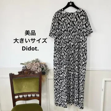 새상품급 빅 사이즈 Didot. 흑백 플리츠 원피스