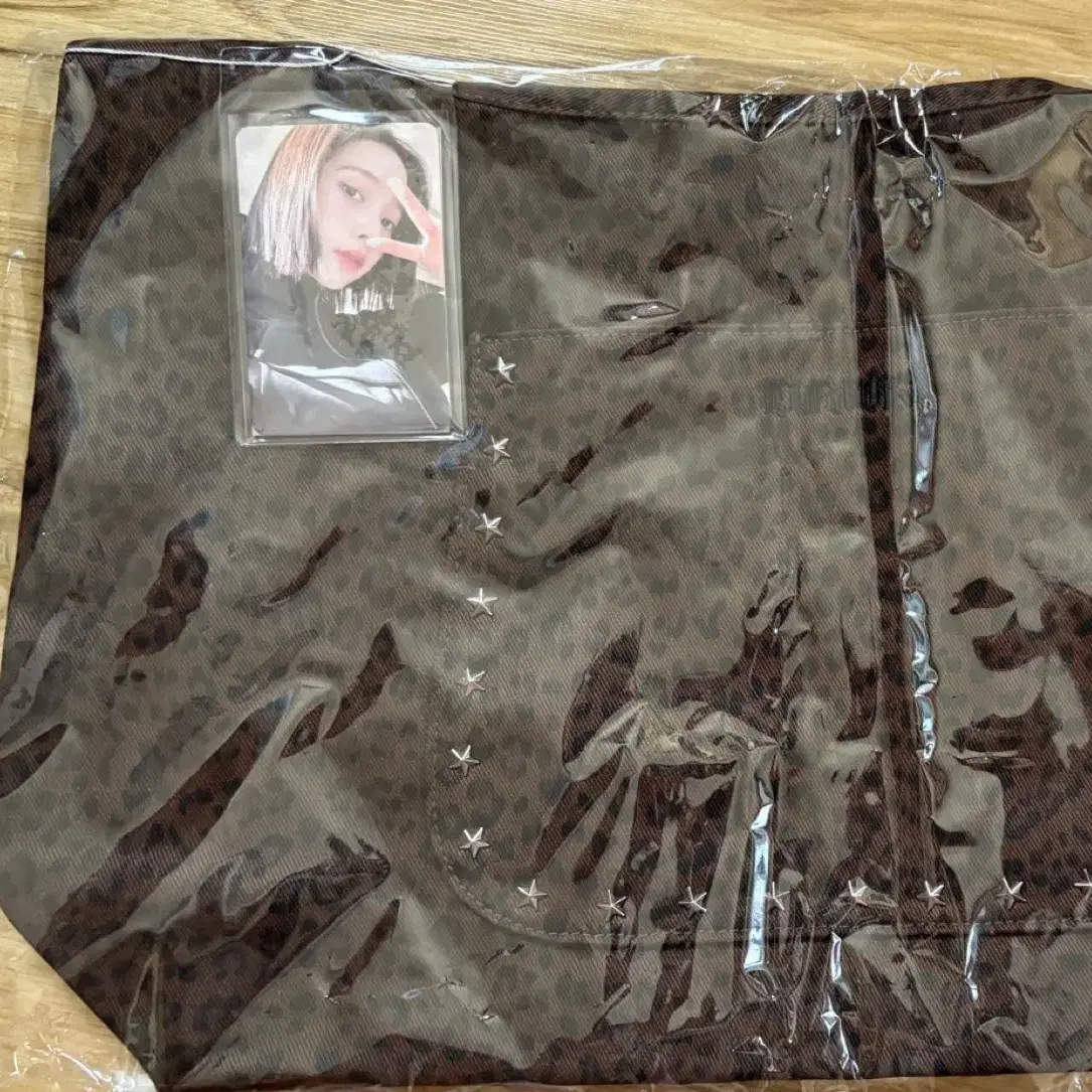 aespa dirty work MD バッグ HOBO BAG AESPA - Dirty Work Official MD Hobo Bag Set – Kpop Omo
