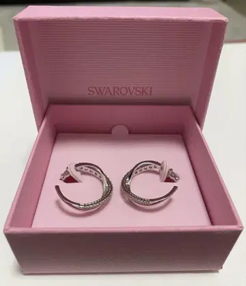 Swarovski 트위스트 클리어 실버 후프 귀걸이