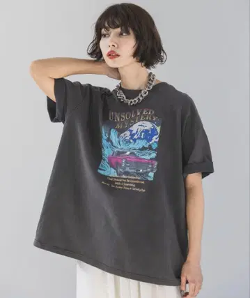 PAGEBOY 카 락 프린트 티셔츠