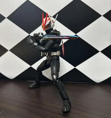 S.H.Figuarts 가면라이더 기츠 레이징 폼 세트