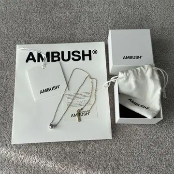초레어 Ambush Smiley ball necklace