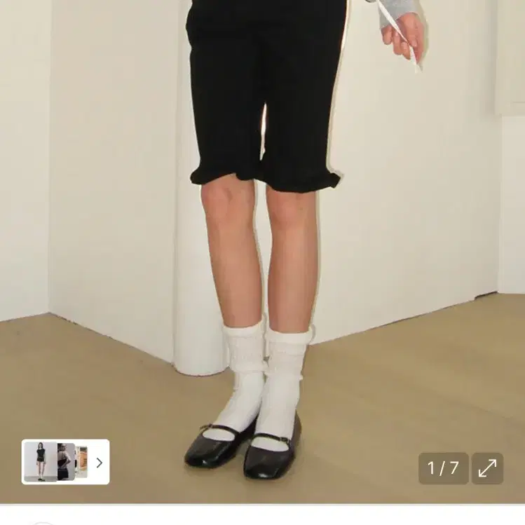 New product) Ronron FRILL SHORT BIKER PANTS BLACK #론론