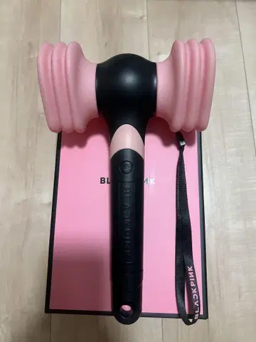 BLACKPINK 하트 모양의 응원봉