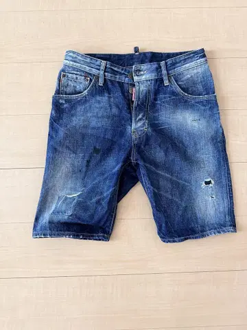 DSQUARED2 데미지 가공 숏 팬츠