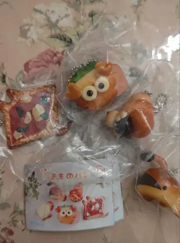 바다 생물 빵 게 샌드, 만타 피자, 아귀 앙빵, 소라게 코로네