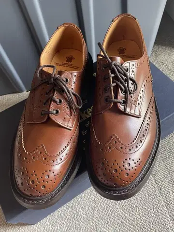 Tricker's 트리커즈 버튼 M7292 브라운 커맨드솔