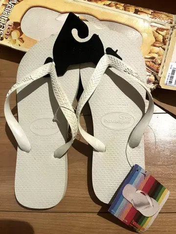 미사용 하와이아나스 Havaianas Top White 샌들 41
