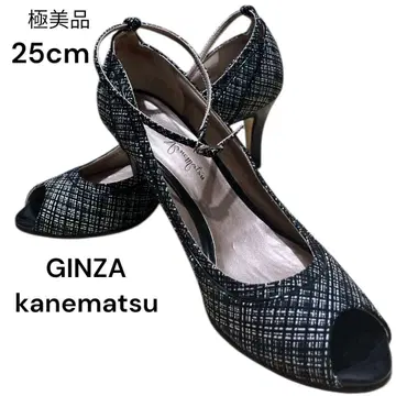 긴자 카네마츠 오픈토 앵클 스트랩 펌프스 25cm 화이트 블랙