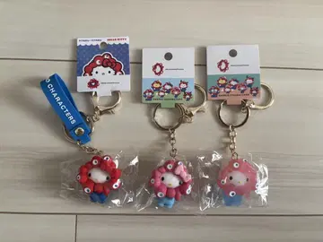 미야쿠미야쿠 나리키리 입체 마스코트 키링 산리오 콜라보 헬로키티