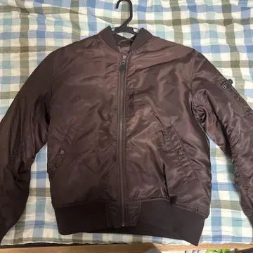 MA-1 스타일 자켓 다크 브라운