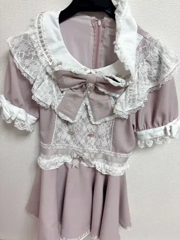 LIZLISA 볼륨 플레어 메이드풍 셋업 핑크