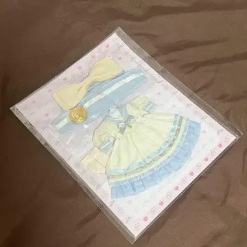 네오 브라이스 옷 갈아입기 스카이블루 크림