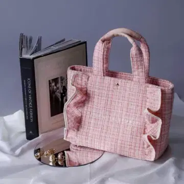 JILL by JILLSTUART 트위드 프릴 토트 소 핑크 트위드