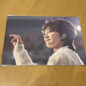 SEVENTEEN EXHIBITION 프리미엄 사진 민하오